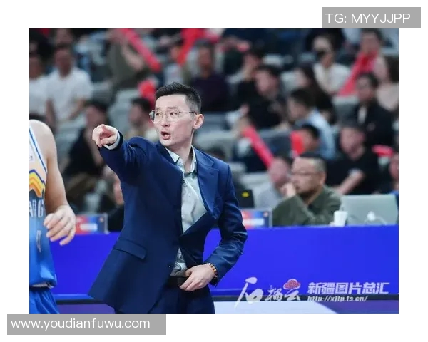 新疆男篮与同曦男篮激战正酣谁能在CBA赛场上笑到最后