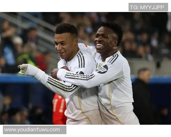 皇马与巴黎激战全场集锦精彩瞬间回顾与分析