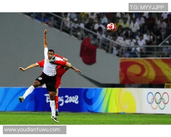 中国男足与巴西队精彩对决集锦回顾展现足球魅力与激情瞬间