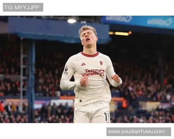 凯恩的传奇旅程：从天才少年到足球巨星的辉煌蜕变